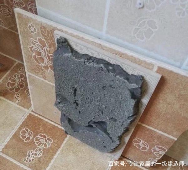 瓷砖脱了怎么办(瓷砖脱落有什么补救的方法)