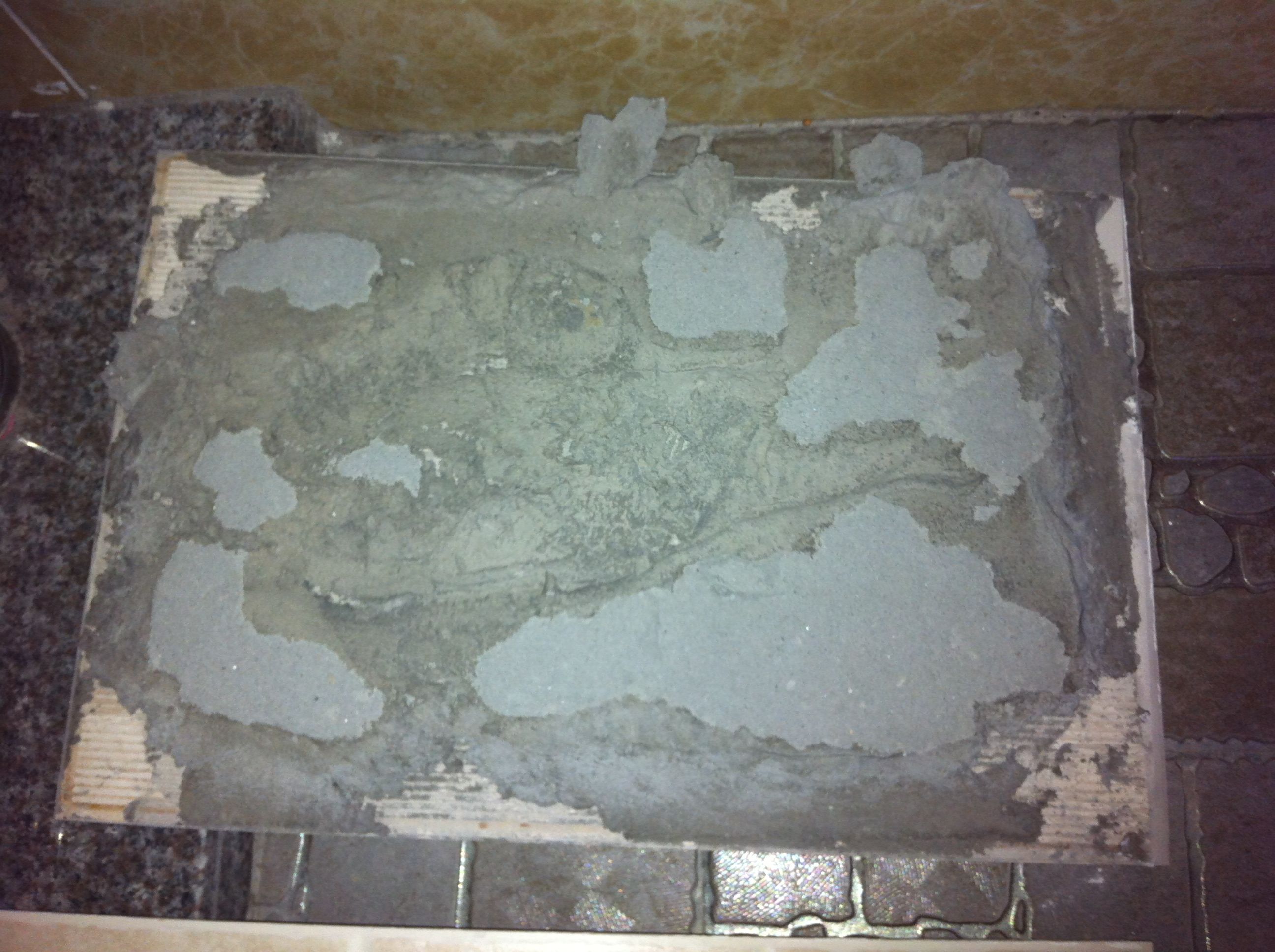 厨房墙砖鼓起来了怎么修复视频(厨房墙砖鼓起来了怎么修复视频教程)