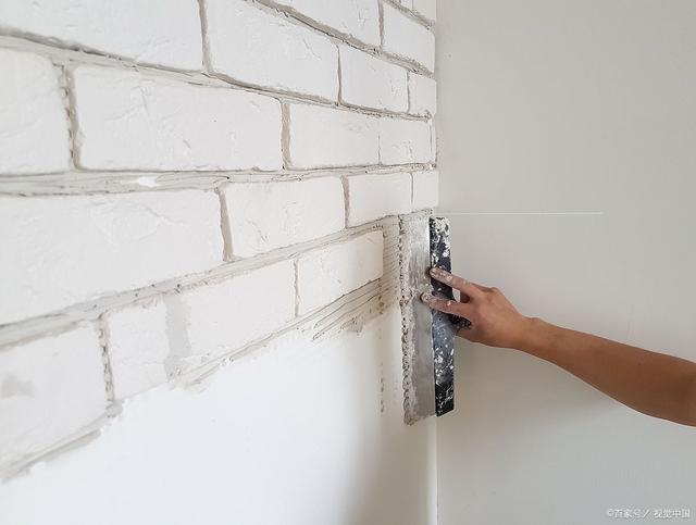 墙砖翘起怎么办图片大全(家里的墙砖翘起来了怎么修补)