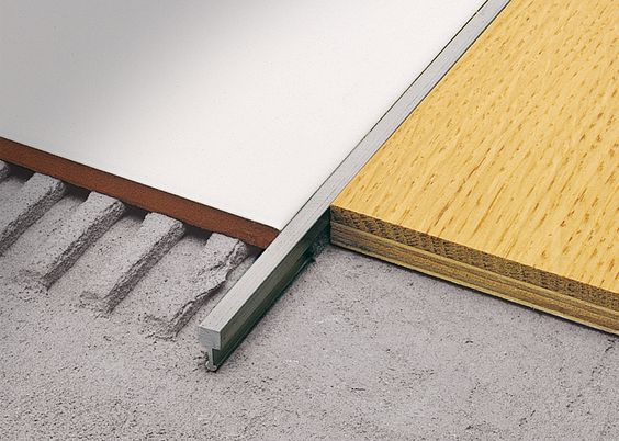 墙面瓷砖起拱怎么处理(墙面瓷砖起拱怎么处理掉)