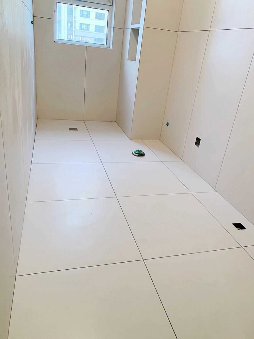 瓷砖是不是越硬越好(瓷砖是不是越硬越好呢)