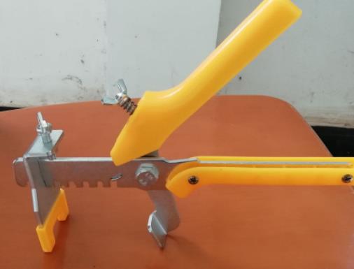 墙砖找平器断里面用取吗(瓷砖找平器多长时间取下来)