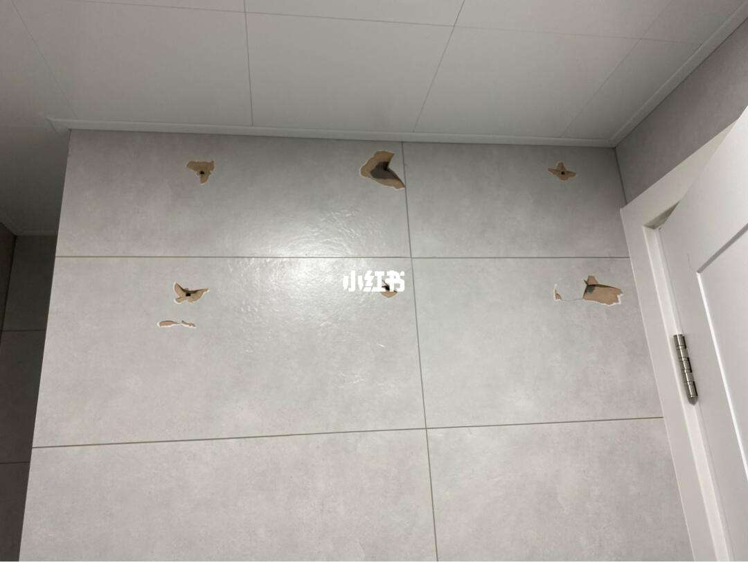 墙砖打孔后的地方怎么修补视频讲解图片(墙砖打孔后的地方怎么修补视频讲解图片教程)