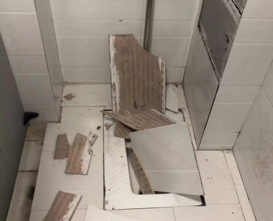 墙砖起拱翘起怎么处理好(墙砖起拱翘起怎么处理好视频)