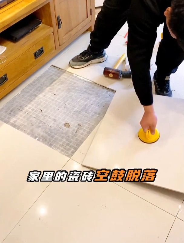 墙砖翘起来了怎么修复视频教程图片(墙砖翘起来了怎么修复视频教程图片下载)