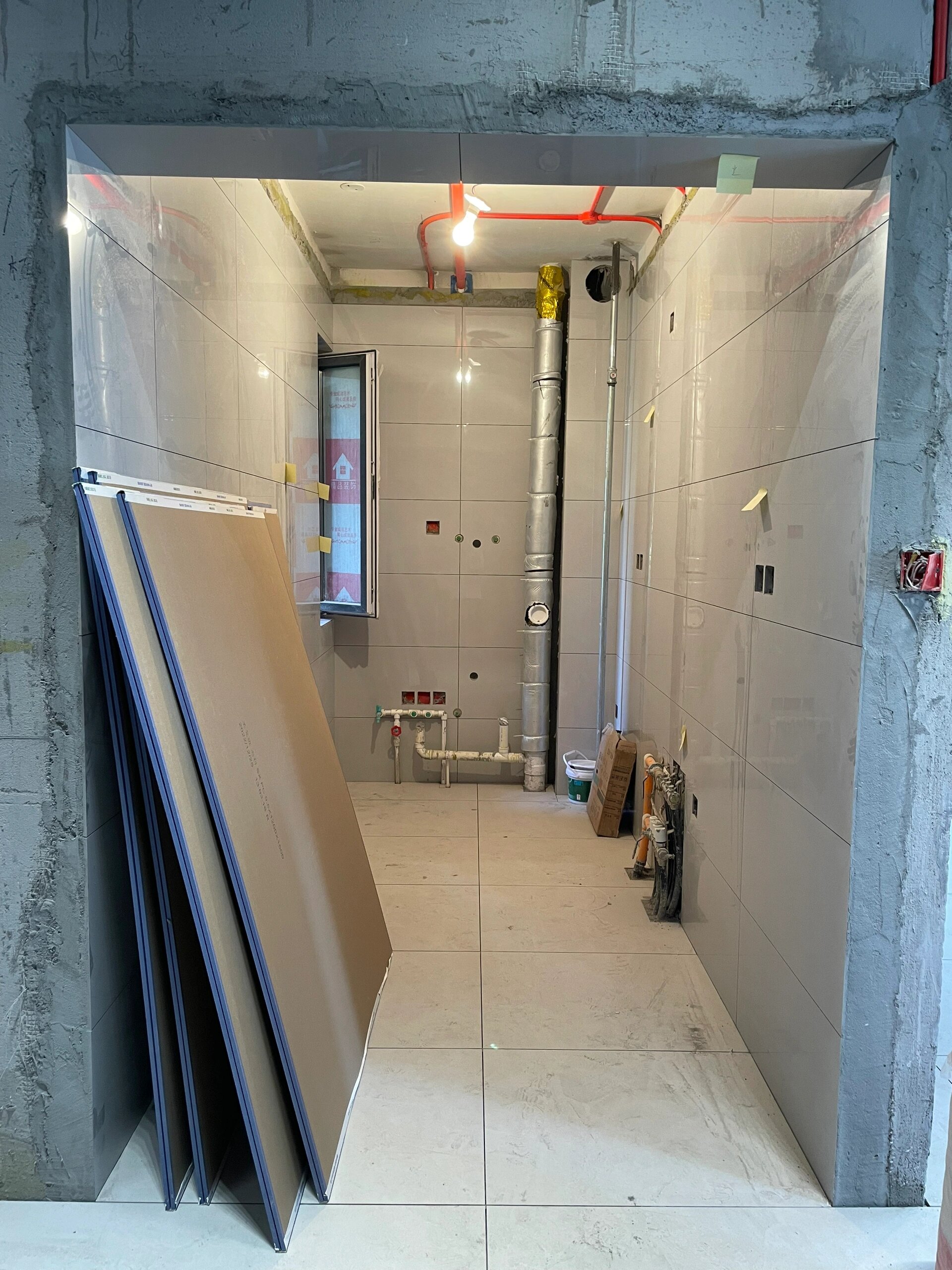 厨房墙砖鼓了怎么办(厨房墙砖鼓了怎么办呢)