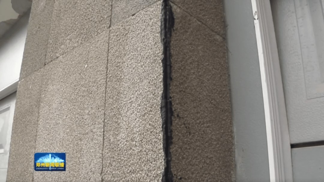 墙砖掉了几块怎么补救呢视频(墙砖掉了几块怎么补救水泥没掉)