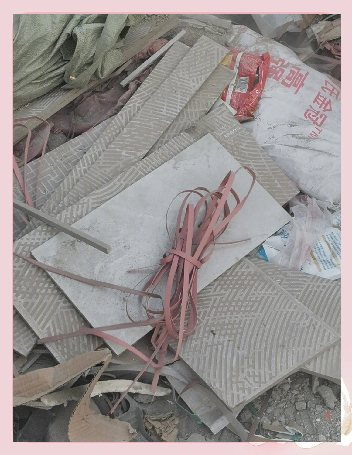 瓷砖师傅说瓷砖太硬不好用怎么办呀(瓷砖师傅说瓷砖太硬不好用怎么办呀怎么回答)