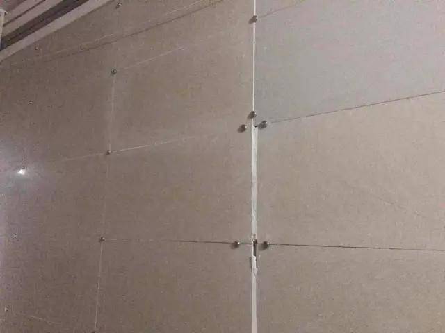 瓷砖空鼓可以打钉吗图片(瓷砖空鼓固定钉效果怎么样)