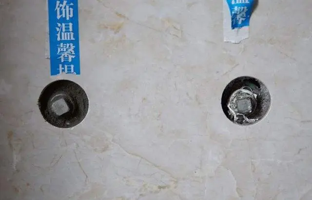墙砖上怎样打孔视频教程大全(墙砖上怎样打孔视频教程大全图片)