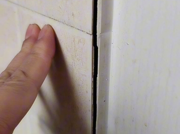 墙砖翘起来了怎么修复图片视频大全(墙砖翘起来了怎么修复图片视频大全下载)